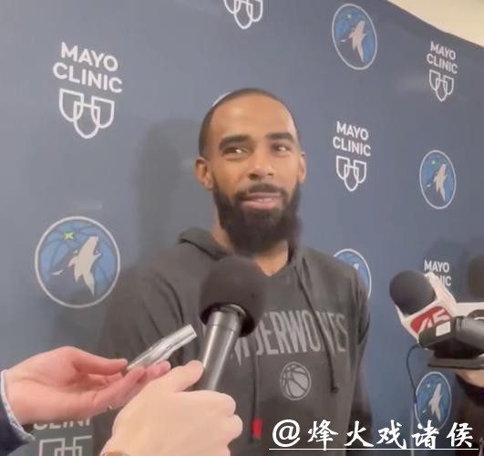 康利:戈贝尔让我多出手&我的首要任务仍是带动队友进入状态 康利:戈贝尔让我多出手&我的首要任务仍是带动队友进入状态