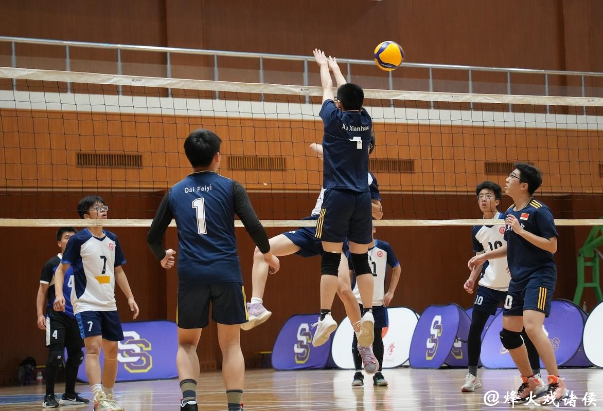 八支队伍逐梦赛场 上海市第七届高中四校排球赛落幕 八支队伍逐梦赛场 上海市第七届高中四校排球赛落幕